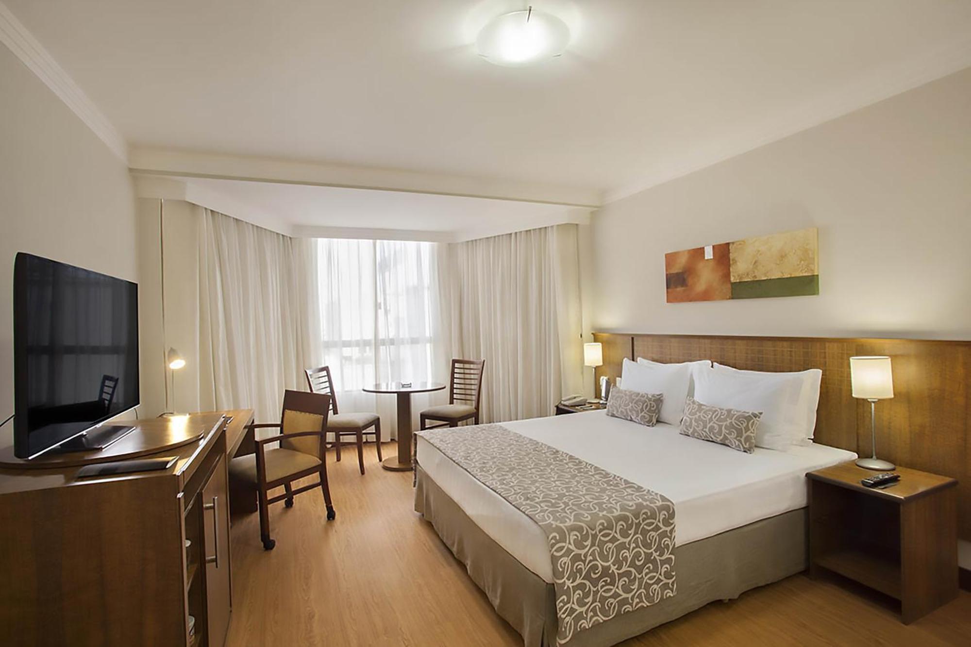 Windsor Plaza Brasilia Hotel Exterior photo A room at the hotel